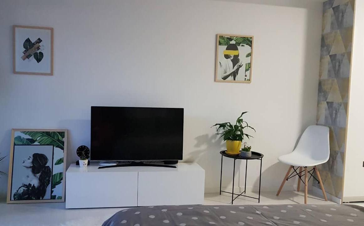 Bs Apartment Flatiron Skopje Bagian luar foto